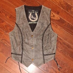 Scully Charcoal Suede Vest with Western Motif